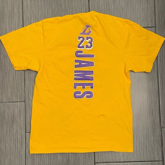 Los Angeles Lakers Lebron James #23 T-shirt size small - Picture 4 of 5